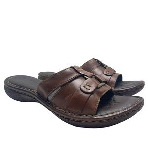 BORN Genuine Leather Brown Slides Sandals Flip Flops Casual Neutral Shoes sz 8